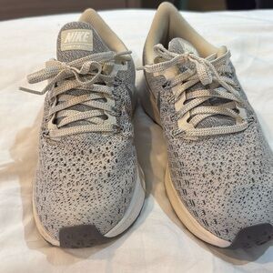 Nike Zoom Pegasus Sneakers
